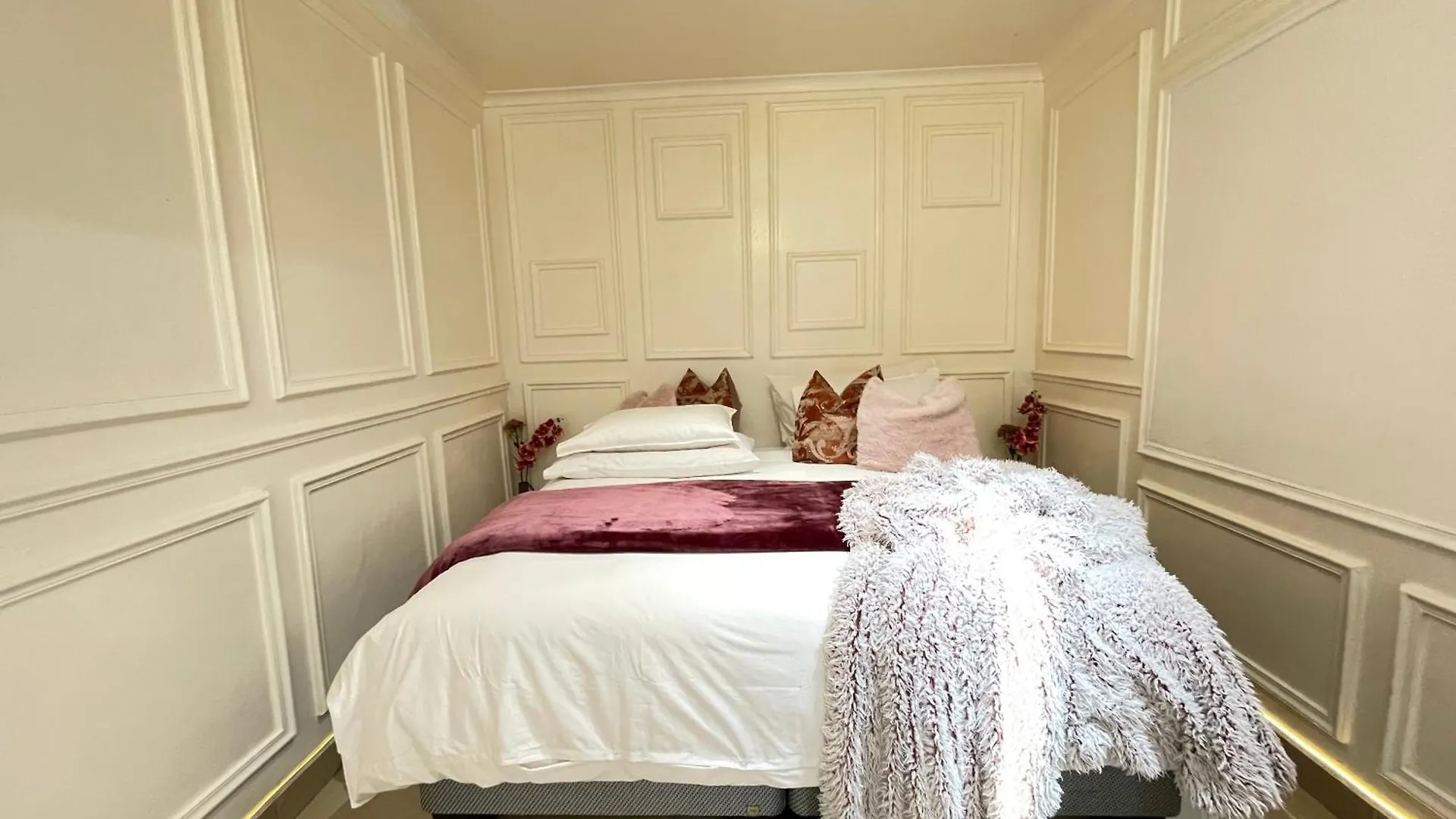 Two Bedroom Apartment Cape Town